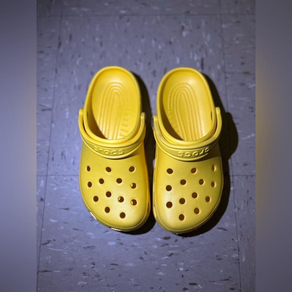 Crocs Classic Clog, Yellow